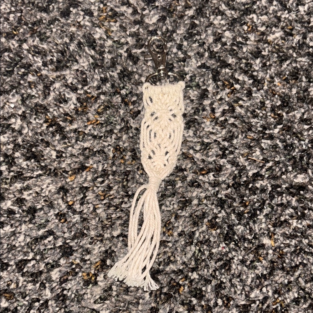 ✨Free with purchase - Handcrafted Cream Macramé Keychain